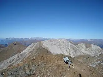 Das Parpaner Weisshorn vom Mittler Rothorn (2899 m) gesehen