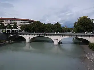 Die Carouge-Brücke nach Genf