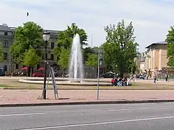 Blick nach Nordwesten, hinten rechts die Allee nach Sanssouci