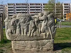 Der Kahn der Tiere in Dresden-Prohlis[8]