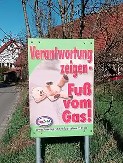 Protestschild der Bürger an der K 1831