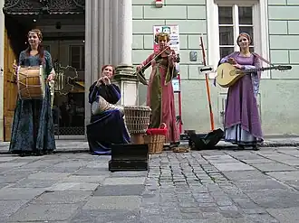 Psalteria aus Tschechien präsentiert mittelalterliche Musik, 19.&nbsp;Pflasterspektakel 2005