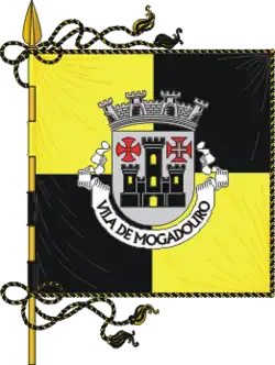 Flagge von Mogadouro