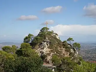 Puig des Milá mit dem Creu des Picot