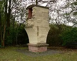 Rekonstruierter Brückenpfeiler am Originalstandort