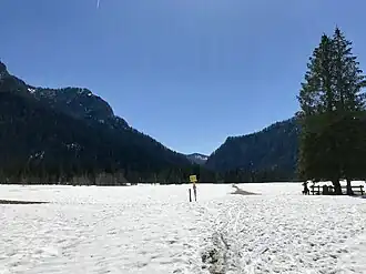 Röthelmoosalm im Winter mit Blick nach Süden zum Großen Wappachtal