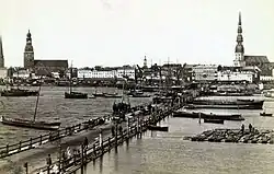 Floßbrücke in Riga (≈ 1890)