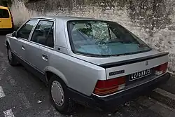 Renault 25 GTS (1988), 1995 cm³, 103 PS