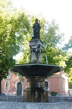 Rupertusbrunnen im nördlichen Innenhof