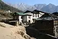 Lukla, Ortseingang