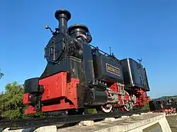 Lokomotive RESICZA perspektivisch von unten links aufgenommen