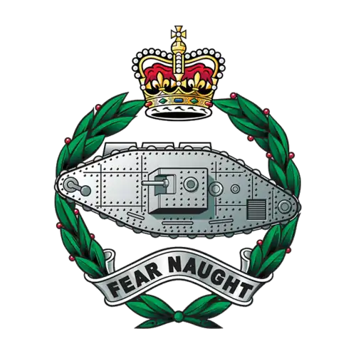 Krone über Seitenansicht von Weltkrieg-I-Panzer, unterlegt mit von Spruchband umschlungenem Lorbeerkranz