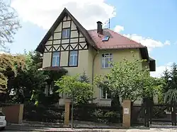 Humboldtstraße 11