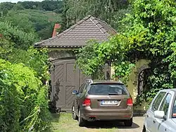 Garage der Villa Heinrich-Heine-Straße 12