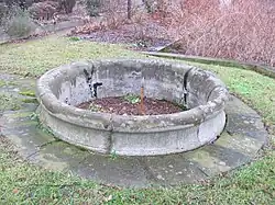 Brunnen der Villa Paradiesstraße 3