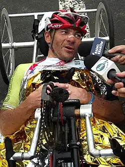 Rafał Wilk (2013) im Interview nach der Zielankunft beim Cracovia Maraton