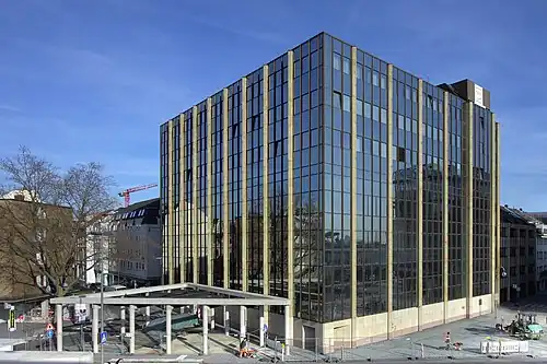 Ehemaliger Unternehmenssitz der Raiffeisen Waren-Zentrale Rhein-Main in Köln