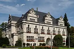 Hauptfassade von Südwesten