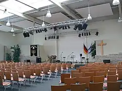 Großer Saal des Gemeindegebäudes der Freien Christengemeinde Ravensburg