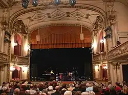 Großer Saal, Blick zur Bühne
