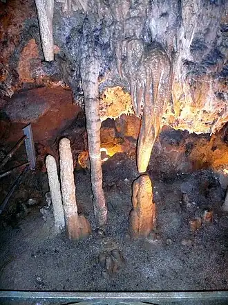 Tropfsteine in der großen Halle