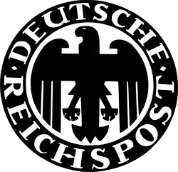 Emblem der Reichspost auf einem Bahnpostwagen