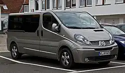 Renault Trafic Passenger Black Edition (2011–2014)