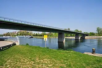 Julius-Leber-Brücke