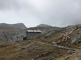 Rifugio Alberto Deffeyes auf den letzten Metern des Anstiegs