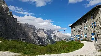 Das Rifugio Galassi mit Blick Richtung Marmarole