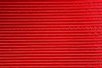 Vergrößerter Ausschnitt (5×) mit den Rillen.