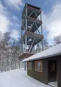 Rimbergturm auf dem Damshausener Hausberg im Winter