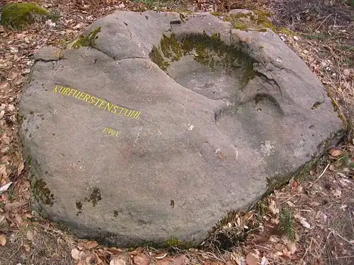 Kurfürstenstuhl als Ritterstein 253