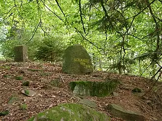 Bergspitze mit Ritterstein