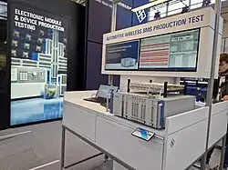 Rohde & Schwarz-Messestand auf der Productronica 2023