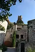 Ruine des Donjons aus der Zeit der Karolinger