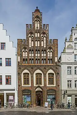 Außenansicht „Giebelhaus“, Hauptstelle der Stadtbibliothek Rostock