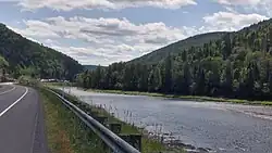 Route Verte entlang der Landesstraße 132 und der Fluss Matapédia