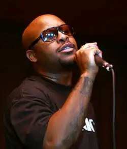 Royce da 5′9″ bei einem Auftritt in 2008