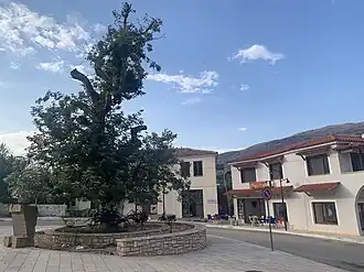 Zentraler Platz in Konispol