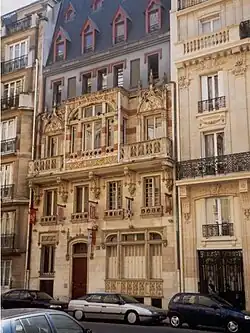 Stilistische Hausfassade, Nr. 117