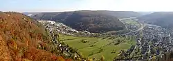 Panoramablick von der Ruine in das Achtal bei Blaubeuren-Weiler