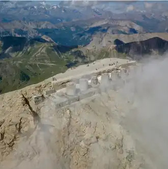 Blick auf Gipfelplateau und Türme