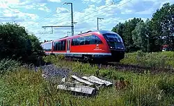 S-Bahn nach Rostock Seehafen Nord kurz vor dem S-Bahnhof Rostock-Kassebohm