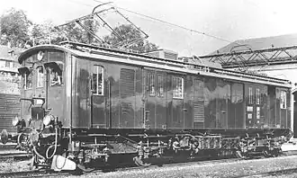 Fe 4/4 18561 im ursprünglichen Zustand mit Emailplatten­beschriftung 1930