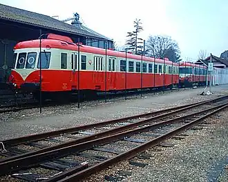 SNCF X 2426 im Bahnhof Pont-Audemer (25. Februar 2006)