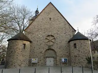 Eingangsportal im Norden