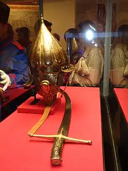 Säbel und Helm Zrinskis bei einer Ausstellung in Čakovec