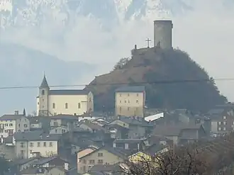 Saillon, mit Turm