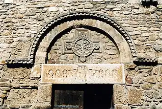 Türsturz und Tympanon